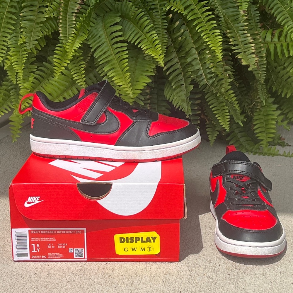 Nike Kids Court Borough Low Recraft Red/Black/White. Size Youth 1.5